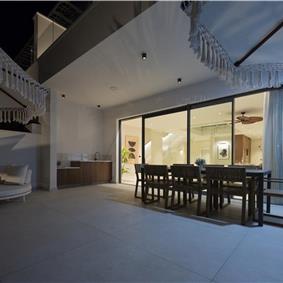 Selection of 5 bedroom seafront villas with heated pool on Ciovo near Trogir, sleeps 10